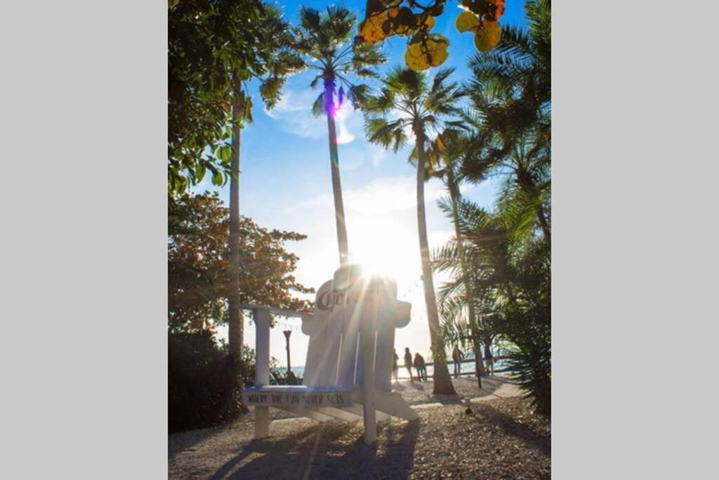 Bay View, Studio206, Beach Steps Away! Pool+Wifi 拉斯金 外观 照片