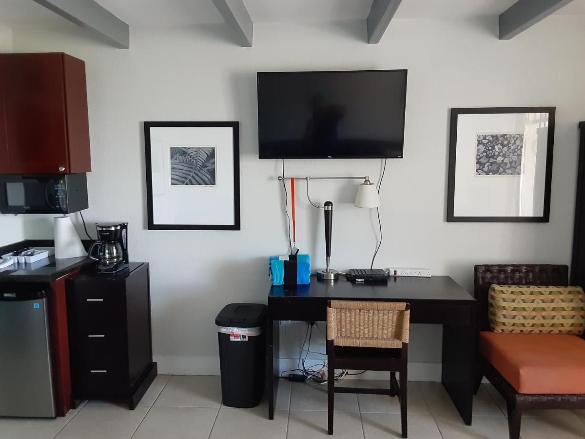 Bay View, Studio206, Beach Steps Away! Pool+Wifi 拉斯金 外观 照片